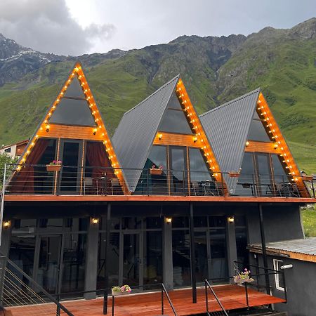 Отель Pyramid Kazbegi Экстерьер фото